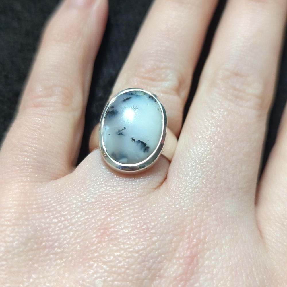 Sterling Silver White and Grey Dendritic Opal Gemstone Oval Statement Ring - 7.5